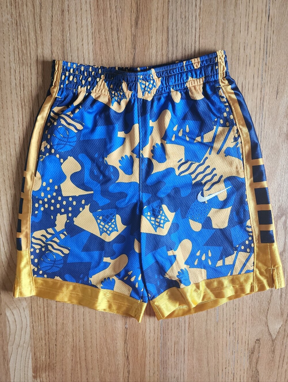 Nike Dri-Fit Boy's Basketball Hoop Graphic Athletic Activewear Shorts Large L
